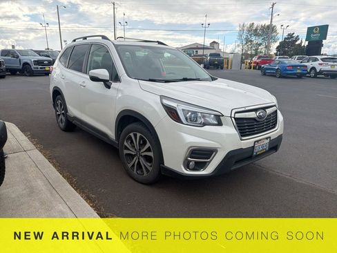 Used 2020 Subaru Forester Limited w/ Popular Package #3 image 9