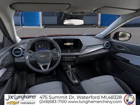 New 2026 Chevrolet Trax LT w/ Driver Confidence Package FWD image 15
