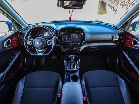 Used 2020 Kia Soul GT-Line Turbo image 2