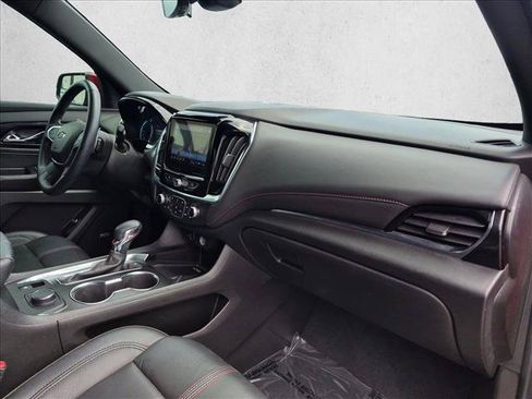 Used 2023 Chevrolet Traverse RS FWD image 22