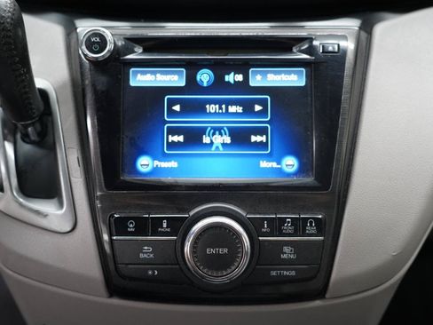 Used 2014 Honda Odyssey Touring image 22