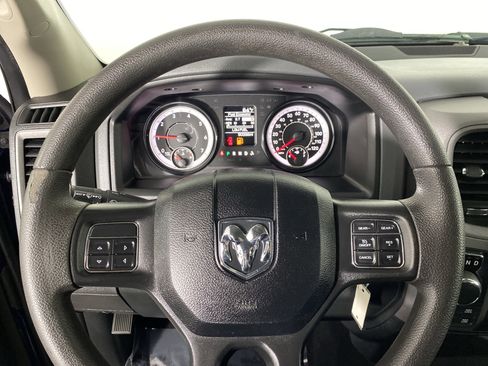 Used 2018 RAM 1500 Express image 18