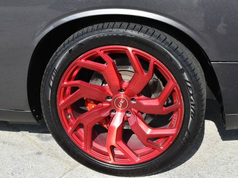Used 2014 Dodge Challenger SRT8 Core w/ Satin Vapor Edition RWD image 32