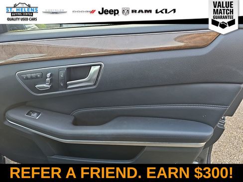 Used 2016 Mercedes-Benz E 350 Sedan image 24