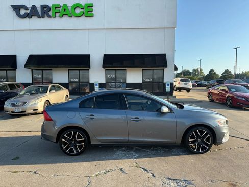 Used 2018 Volvo S60 T5 Dynamic image 18