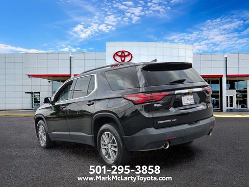 Used 2022 Chevrolet Traverse LT AWD/4WD image 3