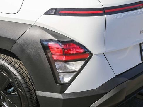 Used 2026 Hyundai Kona SEL Sport FWD image 10