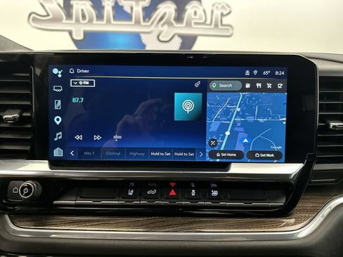 Used 2025 Chevrolet Silverado 2500 LT w/ Convenience Package AWD/4WD image 16