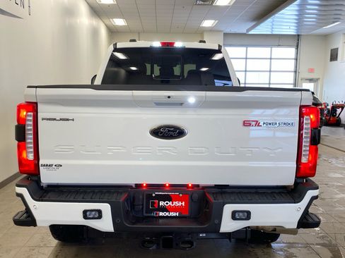 New 2026 Ford F250 Lariat w/ Black Appearance Package image 6