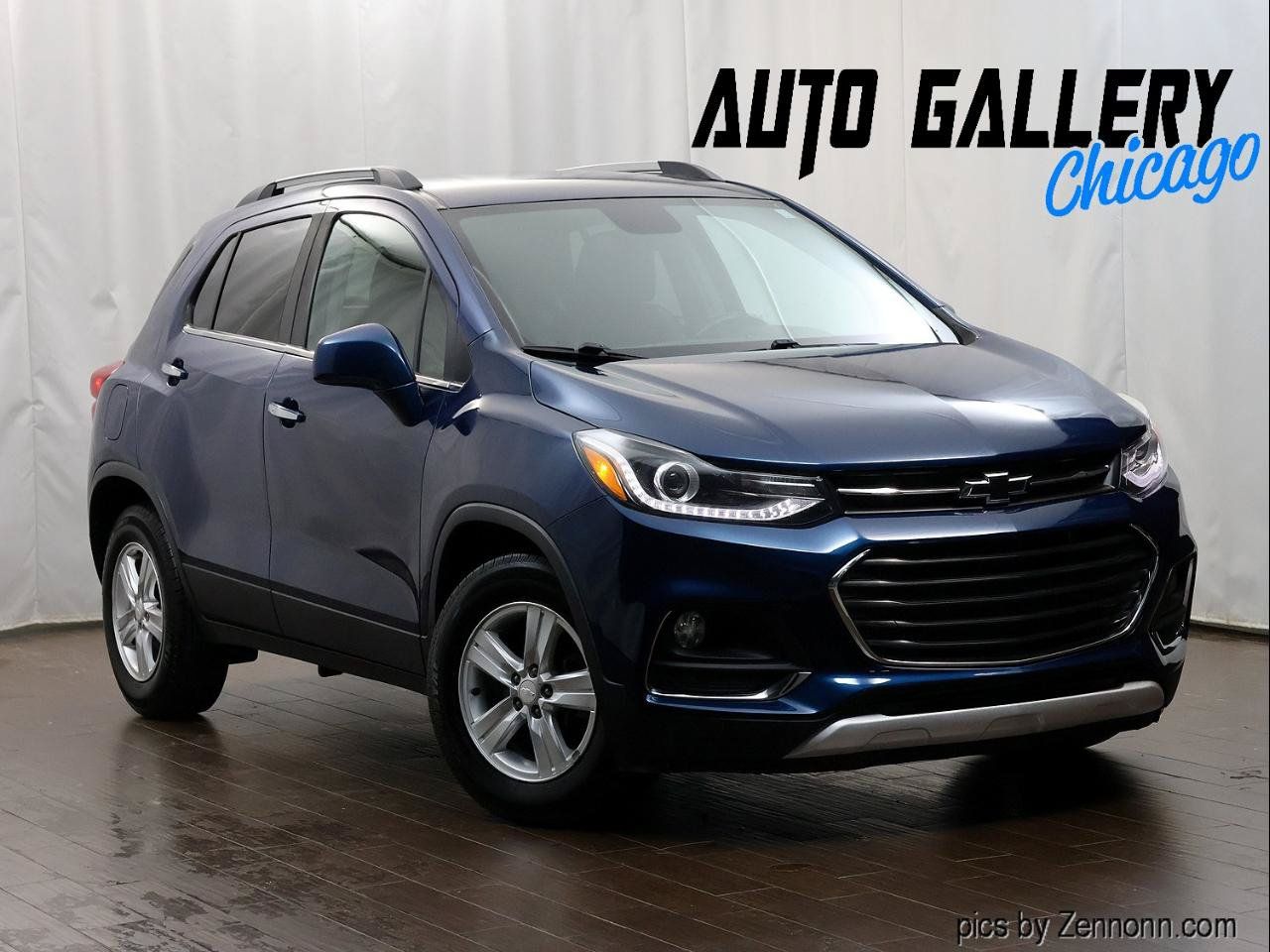 Used 2020 Chevrolet Trax LT w/ LT Convenience Package FWD image 1
