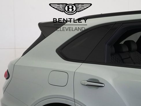 Used 2023 Bentley Bentayga Speed image 43