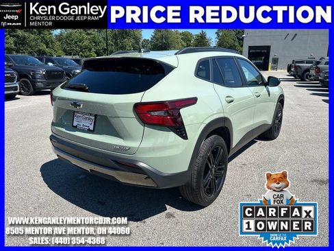 Used 2024 Chevrolet Trax ACTIV w/ Sunroof Package FWD image 9