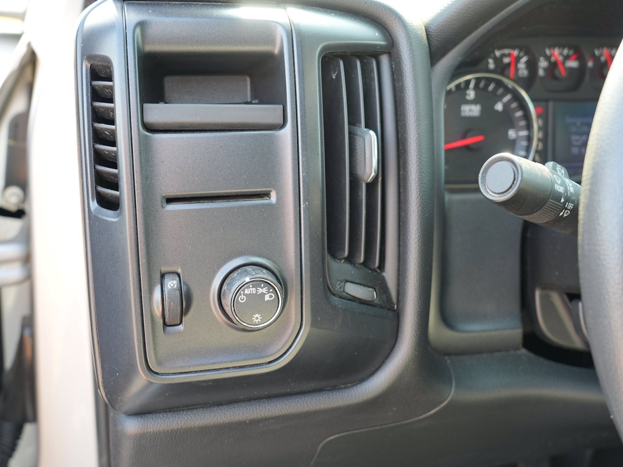 Used 2017 Chevrolet Silverado 1500 W/T w/ Trailering Package AWD/4WD image 16