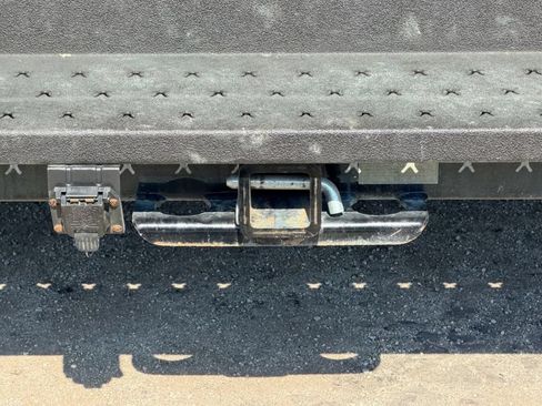 Used 2023 Ford E-450 and Econoline 450 Super Duty w/ Power Windows & Locks Group RWD image 16