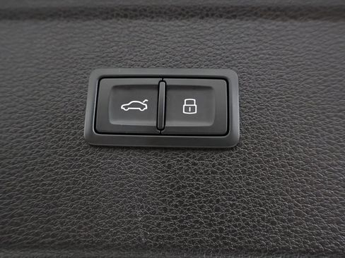 Used 2023 Audi Q5 2.0T Premium Plus w/ Premium Plus Package image 16