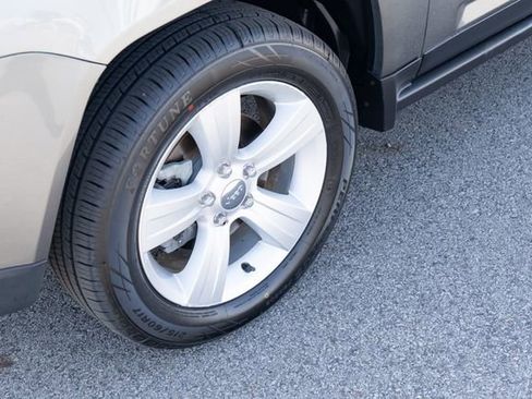 Used 2014 Jeep Compass Sport image 12