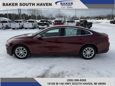 Used 2016 Chevrolet Malibu LT image 3