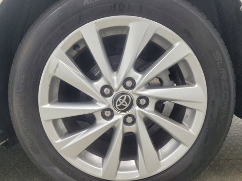 Used 2023 Toyota Camry LE FWD image 31