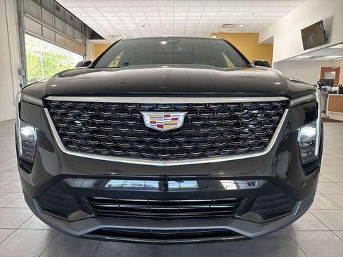 Certified 2024 Cadillac XT4 Premium Luxury FWD image 10