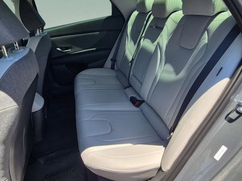 New 2026 Hyundai Elantra Limited FWD image 16