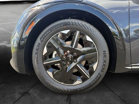 New 2025 Kia EV6 Wind image 14