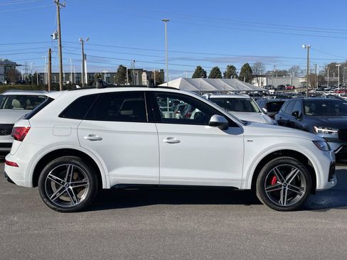 Certified 2024 Audi Q5 e Premium Plus w/ Premium Plus Package image 8