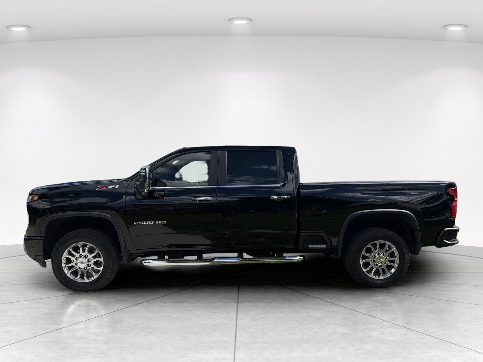 Used 2025 Chevrolet Silverado 2500 LT w/ Z71 Chrome Sport Edition AWD/4WD image 7