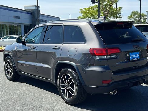 Used 2019 Jeep Grand Cherokee Trailhawk AWD/4WD image 7