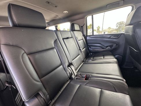 Used 2020 Chevrolet Suburban LT image 21