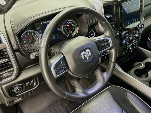 Used 2022 RAM 1500 Laramie AWD/4WD image 18