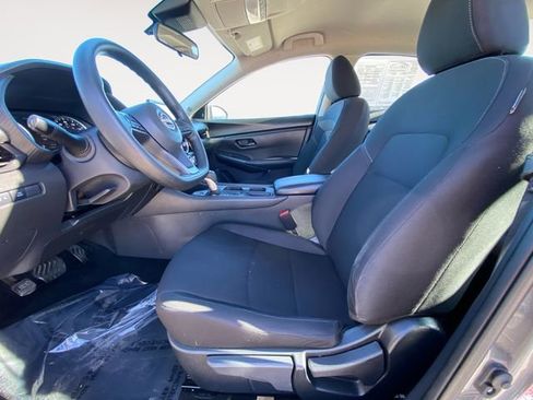 Used 2025 Nissan Sentra S w/ Lighting Package image 9