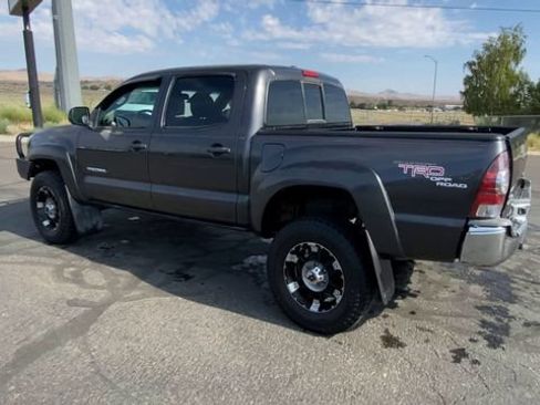 Used 2010 Toyota Tacoma 4x4 Double Cab image 6