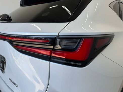 Used 2024 Lexus NX 250 FWD w/ Towing Package (2000 Lbs) image 33
