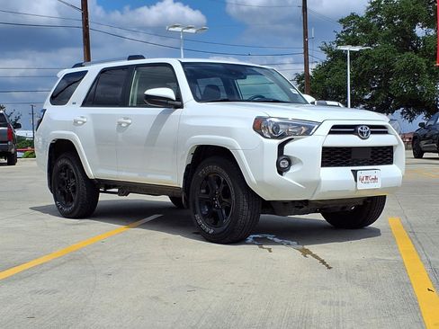 Used 2023 Toyota 4Runner SR5 RWD image 3