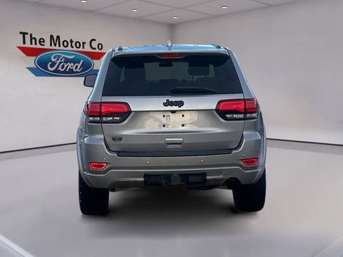 Used 2021 Jeep Grand Cherokee Laredo X image 6