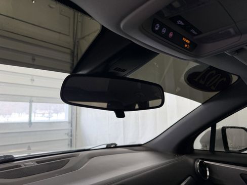 Used 2021 Chevrolet Blazer LT image 9