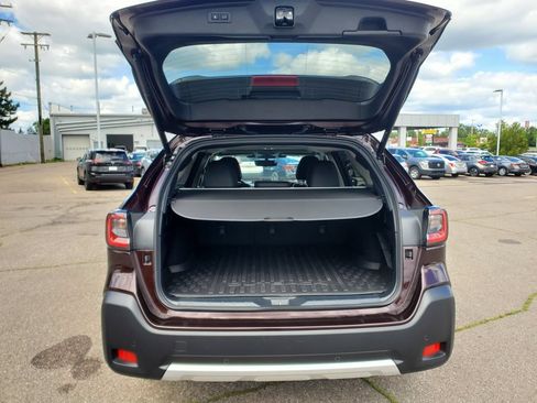 Used 2024 Subaru Outback Limited AWD/4WD image 5
