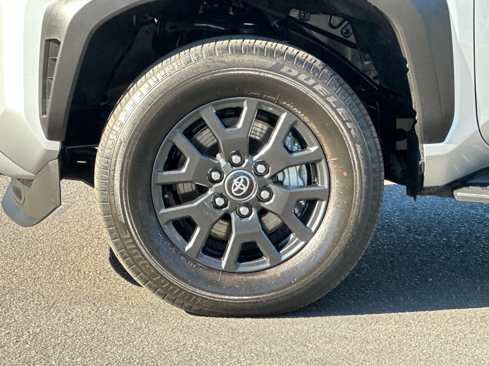 Used 2025 Toyota 4Runner SR5 AWD/4WD image 23
