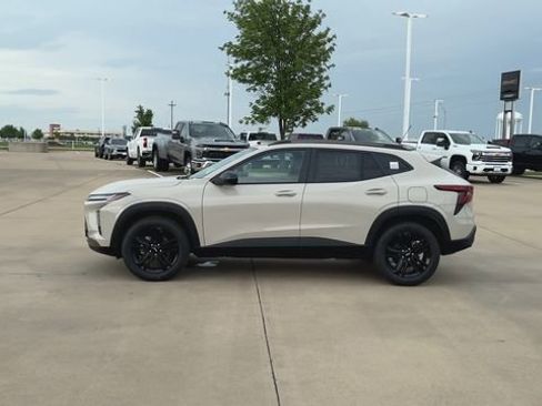 New 2026 Chevrolet Trax ACTIV w/ Driver Confidence Package FWD image 5