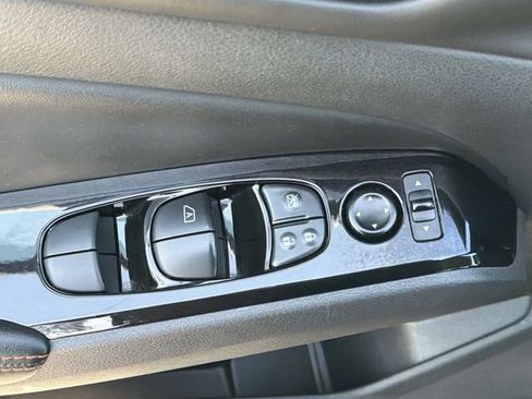 Certified 2024 Nissan Altima 2.5 SR FWD image 17