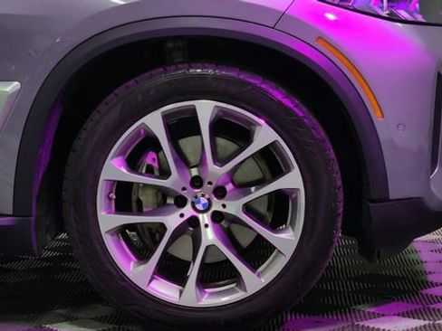 Used 2024 BMW X5 sDrive40i w/ Premium Package RWD image 23