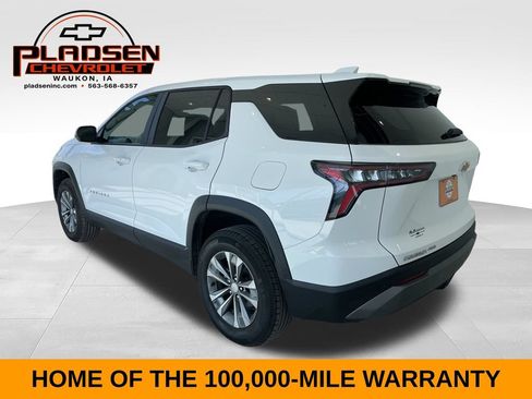 Used 2025 Chevrolet Equinox LT AWD/4WD image 2