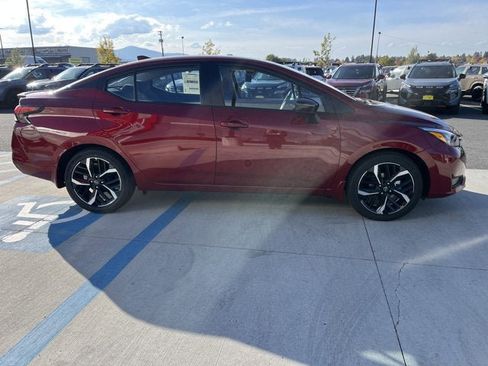 Used 2025 Nissan Versa SR w/ Trunk Package image 5