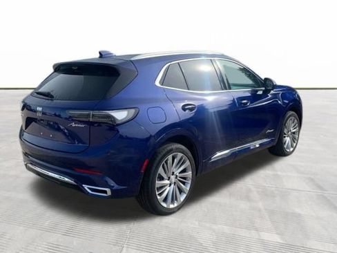 Used 2024 Buick Envision Avenir AWD/4WD image 9