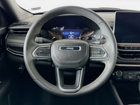 Used 2022 Jeep Compass Altitude image 19