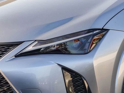 Used 2024 Lexus UX 250h F Sport image 2