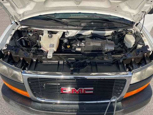 Used 2014 GMC Savana 2500 RWD image 34