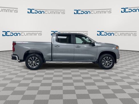 Used 2024 Chevrolet Silverado 1500 LT AWD/4WD image 9