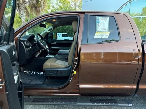 Used 2017 Toyota Tundra SR5 w/ SR5 Upgrade Package image 11