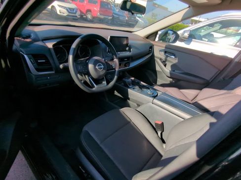 Used 2023 Nissan Rogue SV AWD/4WD image 7